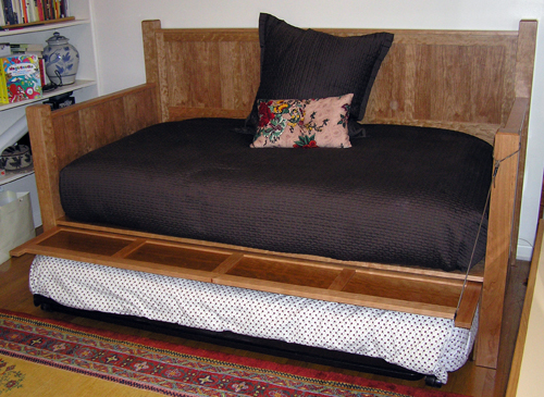 cherry daybed trundle